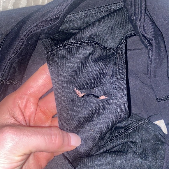 Lululemon Speed Up Running shorts - Picture 6 of 8